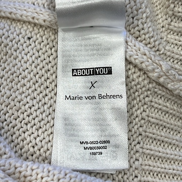 ABOUT YOU x Marie von Behrens Top 'Lena' in Beige - Picture 10 of 12